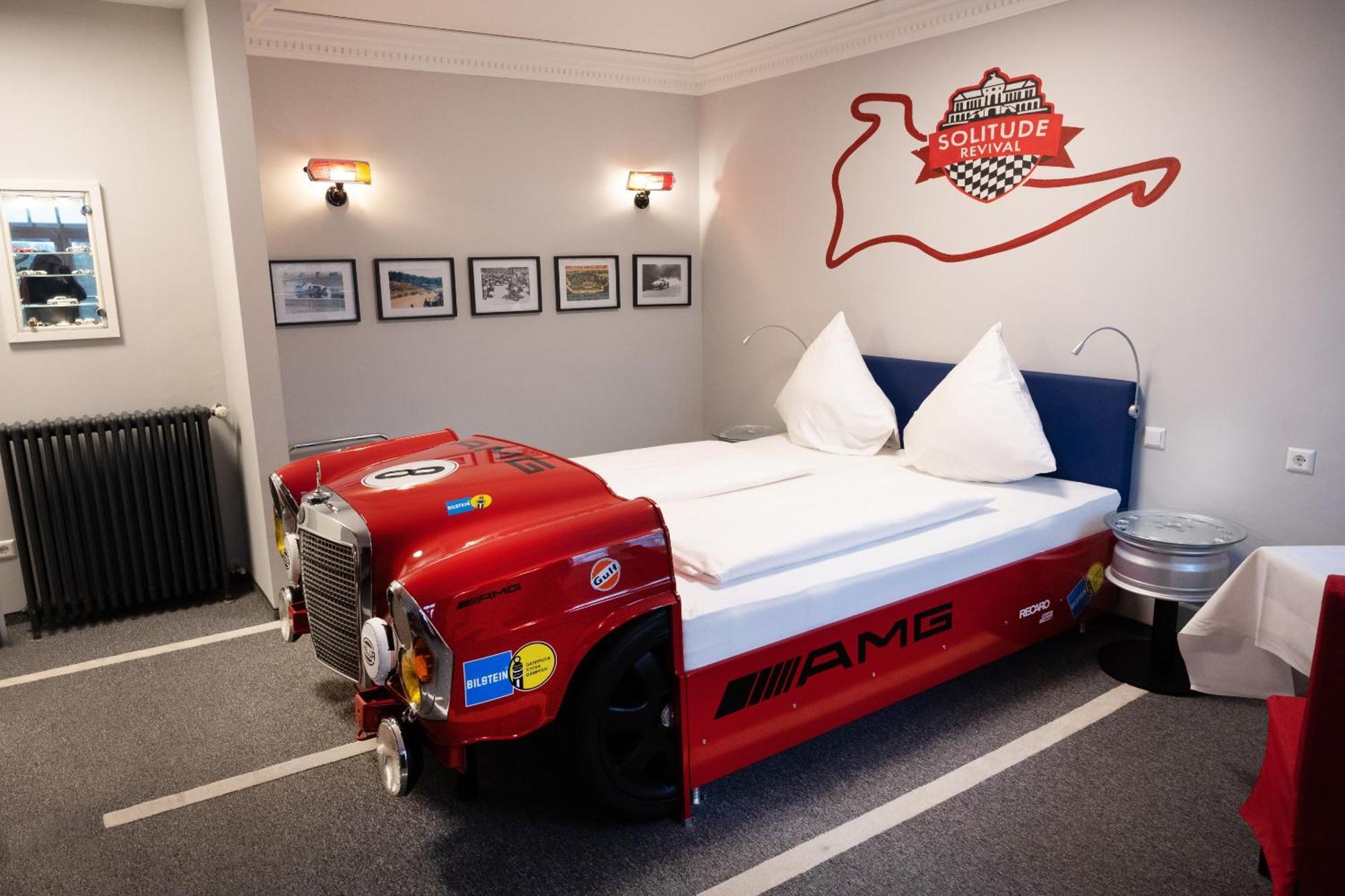 Motorworld Inn Warthausen Екстер'єр фото
