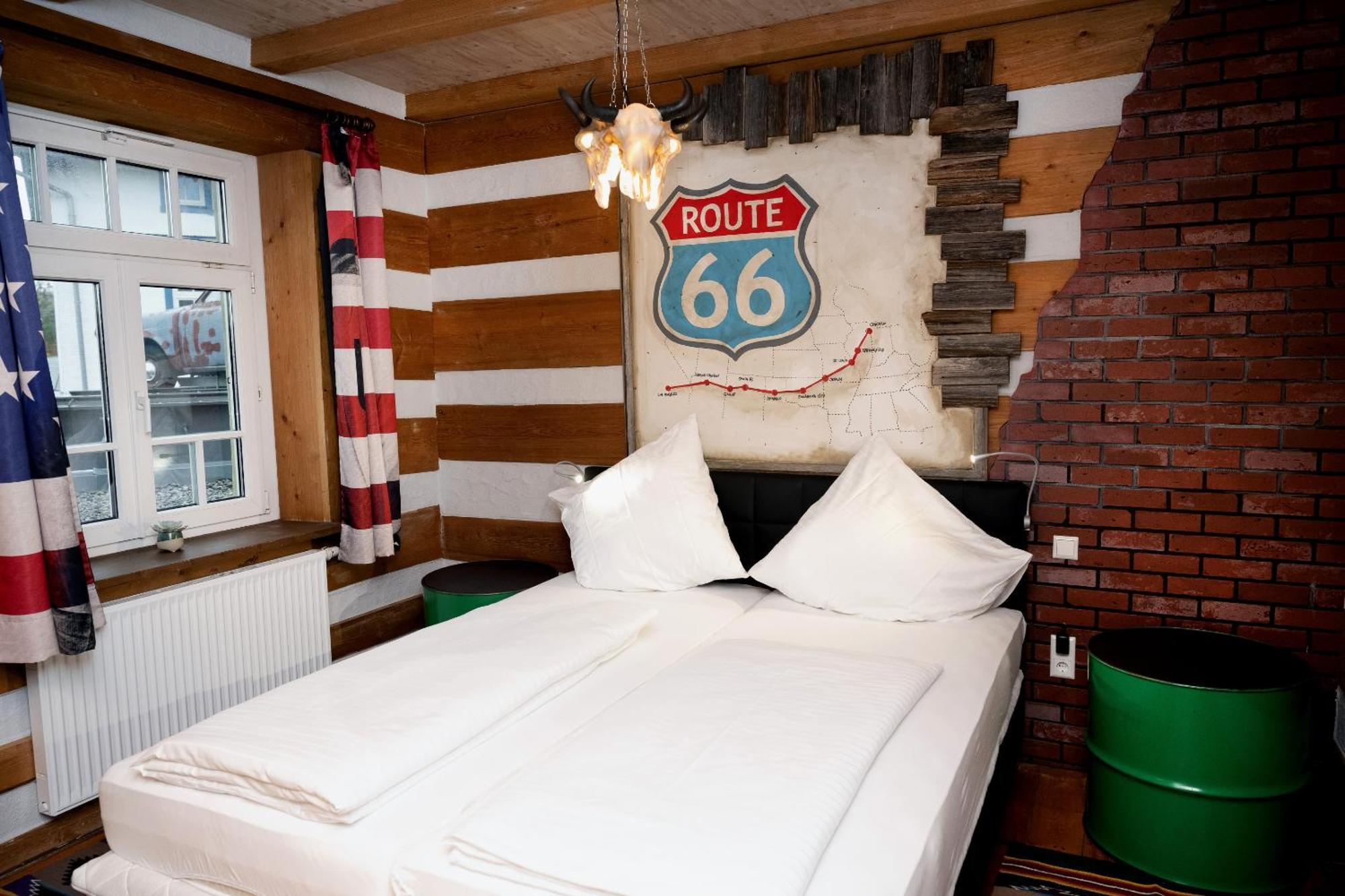 Motorworld Inn Warthausen Екстер'єр фото